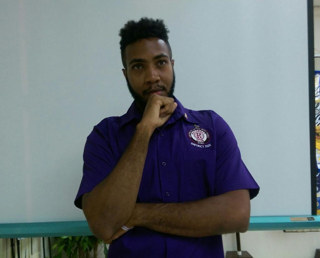 RotaractUWIMona's tweet photo. Our outgoing Sarge at Arms @meiksvalentino He brings the life to the party :-) #JokesForDays #TeamRotaract http://t.co/8iRMlXTlAu