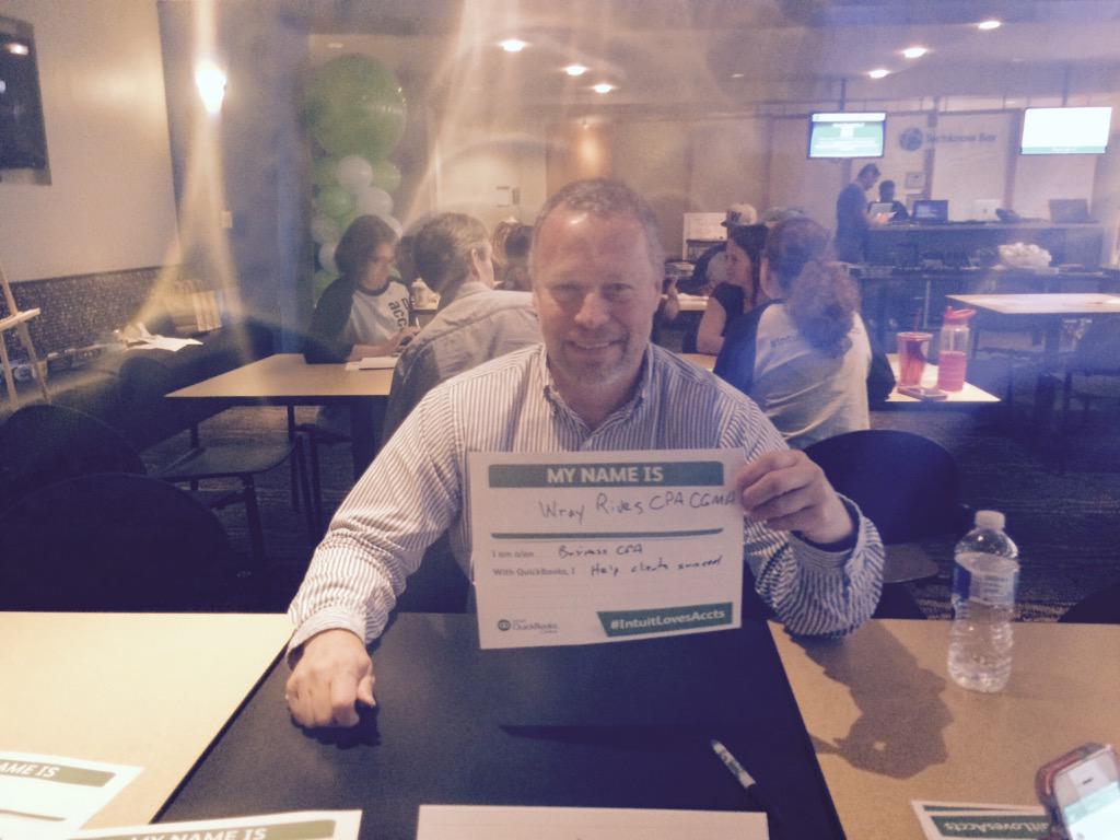 ApatelAsha's tweet photo. Met an amazing CPA during Accountant Day #IntuitLovesAccts http://t.co/0jFwXf8emx