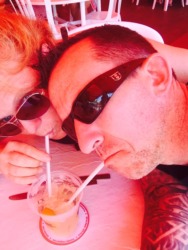 stevewardmma's tweet photo. Perfect weather and sharing a cocktail @reganmward @RileyMarie_0 @Redley71 http://t.co/vLILMGsSlD