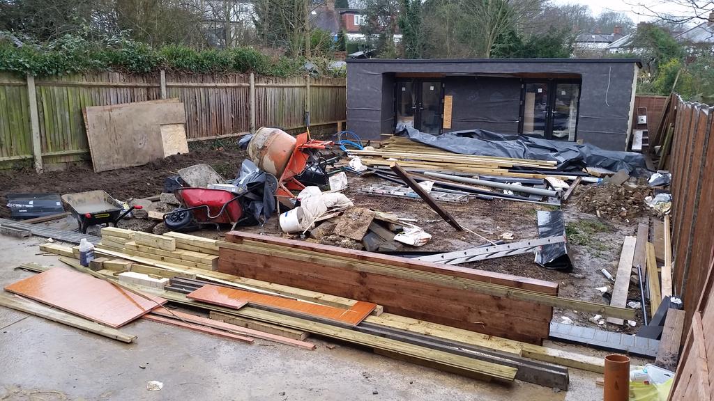 Adsungroup's tweet photo. Before and after
#cedarcladding #resinbound #artificiallawn #compositedecking #outbuilding #outdoorkitchen @addagrip http://t.co/enHTJMDyS3