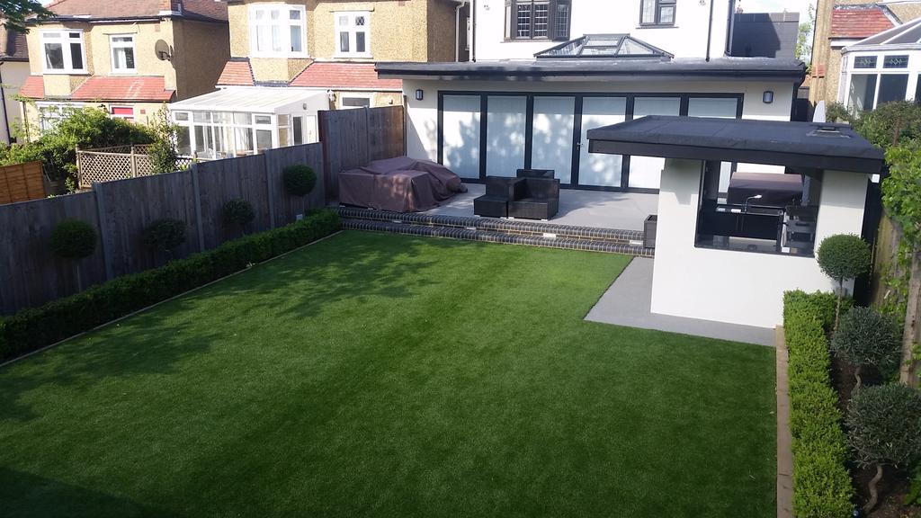 Adsungroup's tweet photo. Before and after
#cedarcladding #resinbound #artificiallawn #compositedecking #outbuilding #outdoorkitchen @addagrip http://t.co/enHTJMDyS3