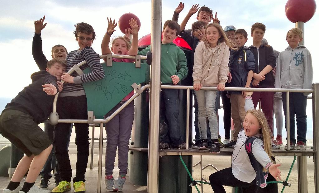 dps_trips's tweet photo. Found park will play! We'll drain the last drops if energy from this lot. #sandyfun #dunkerque http://t.co/YKgt7quKAO