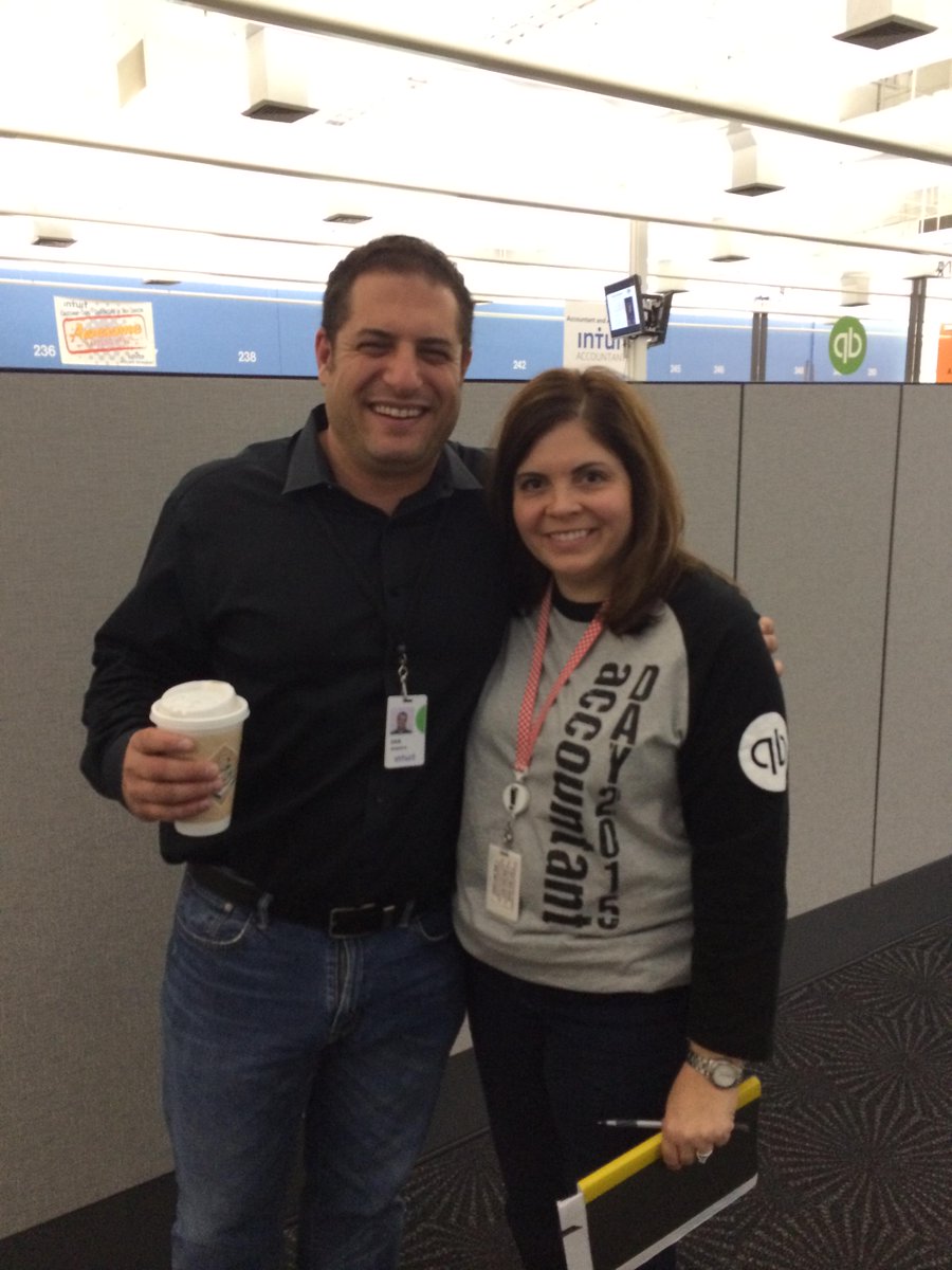 Hanging w/Ian, an Accountant &amp; office buddy <a href="/IntuitAccts/">Intuit Accountants</a> #IntuitLovesAccts