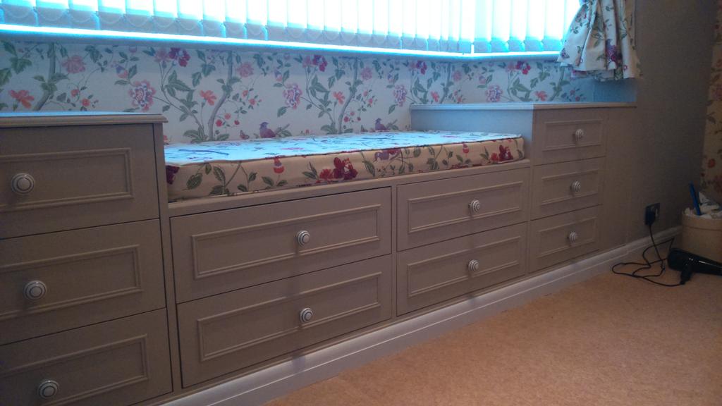 BelmontBespoke's tweet photo. More than enough #storage here in this newly #installed #traditional #windowbench, #windowseat, in sunny #Worthing http://t.co/EzJRjtXVxP