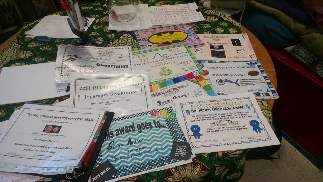 7AnomalyNK's tweet photo. #classroomcrew presentations started...appreciating classmates gifts :) #weareallspecial #awards #certificates http://t.co/4jayeaxb0n