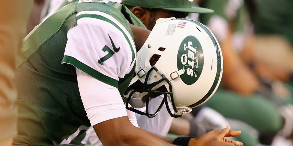 footballdudesLA's tweet image. #Jets OC #ChanGailey says no QB competition "Because Geno’s the starter”. Mistake?
#JetsNation #NYJets