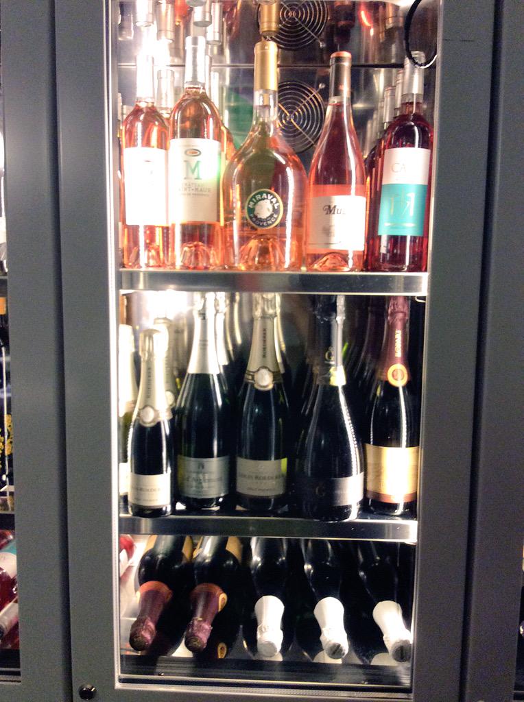 alacartemenus's tweet photo. La bodega de @rafbarbcn #llegarafbar #rafbarea #Barcelona #lanocheslarga ;-) http://t.co/FyScLOxKCl