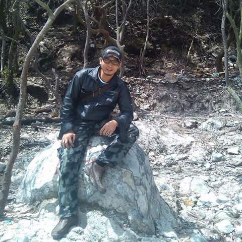 one___why's tweet image. 