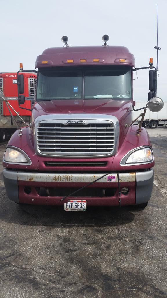 Trucker_JRod's tweet photo. My truck :) http://t.co/Z3rne0IbkE