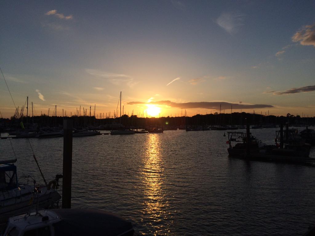 Sun setting over Hamble. <a href="/WarsashSC/">Warsash Sailing Club</a> dinghies had great race around me tonight. few went swimming in gusty conditions