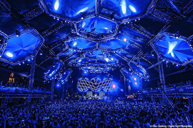 TrippyHippie's tweet photo. I NEED to go to Ultra😩 http://t.co/qtmONHayhz