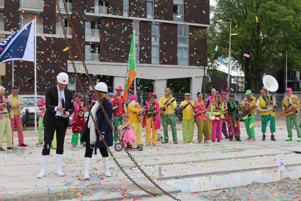 Vanmiddag het officiële startsein van 34 woningen De Ankerplaats @AmsterdamNoord, project van AM &amp; Rochdale