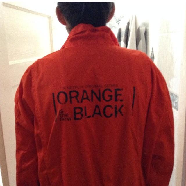 ManveerLochab's tweet image. @OITNB #OnWednesdaysWeWearOrange with pride #OrangeCon #selfsurrender @TODAYshow 👓can I be bunked w/ #alexvause