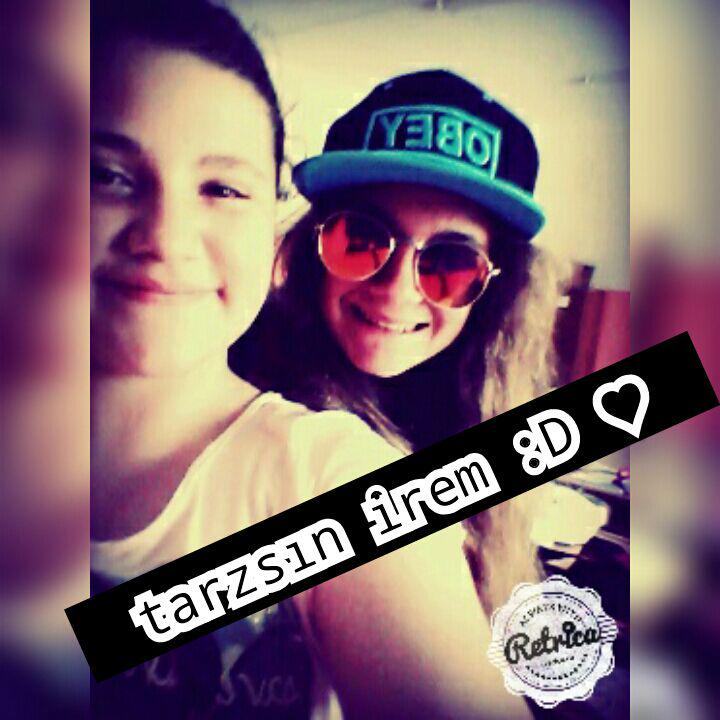 lzyirem's tweet photo. Seviom ben bu kızı ya http://t.co/Ju6j6XRTsi
