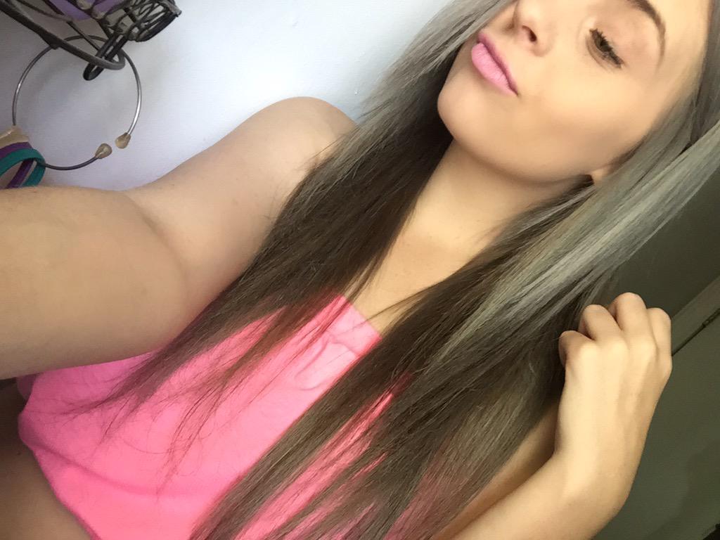 korieannne's tweet photo. so i actually did it 💆 #gray4life http://t.co/5eRRIhplDq