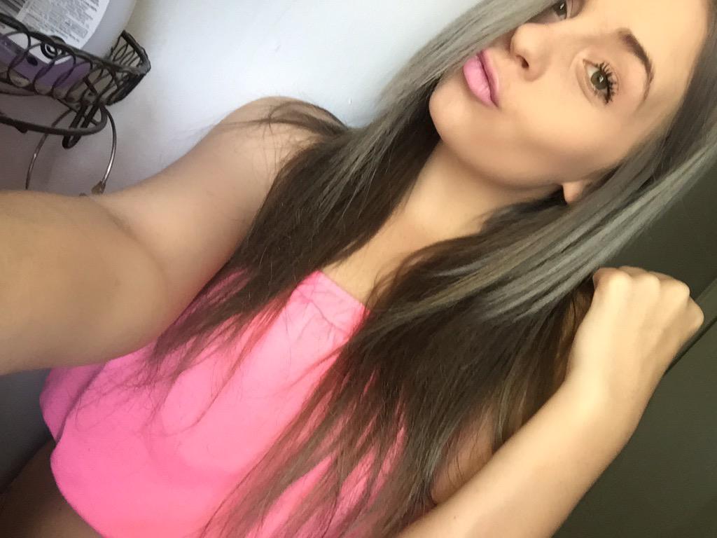 korieannne's tweet photo. so i actually did it 💆 #gray4life http://t.co/5eRRIhplDq