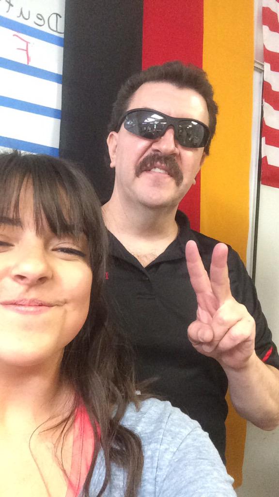 _victoriamer's tweet photo. "Herr Ramirez, do you wanna take a selfie?"
"I guess... BUT IN FRONT OF THE FLAG" #DatMustache #DerHerr http://t.co/rOHWdh99XZ