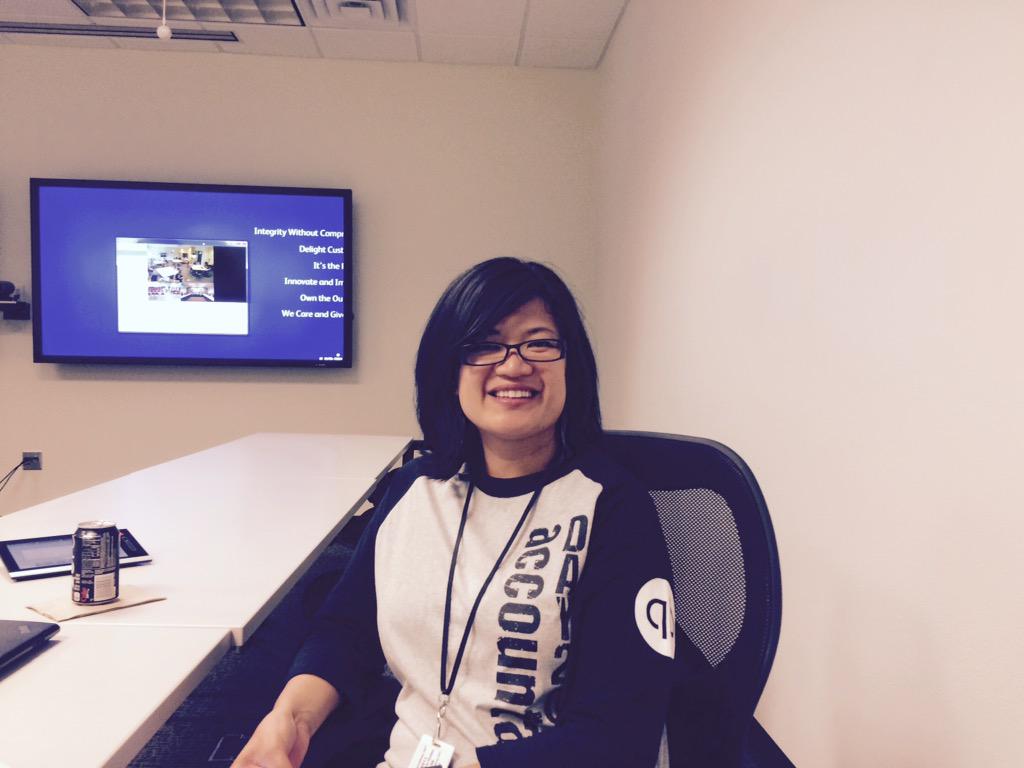 ApatelAsha's tweet photo. Diovanne did a fantastic job with Accountant Day #IntuitLovesAccts http://t.co/91kmQhlfaQ