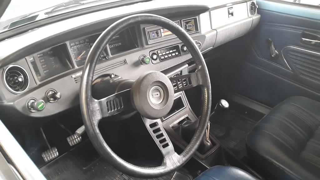 AutosMemoLira's tweet photo. Algunos parientes lejanos del nuevo @Nissan_mx #Maxima que recordamos con gusto. #Datsun #210B #510 http://t.co/Ar5V7vmW3y
