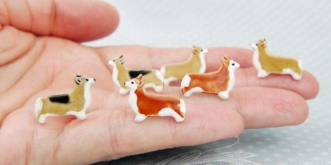 Etsy's tweet photo. Transform your jewelry box into a corgis playhouse, with @dorcaceramics' super-sweet earrings http://t.co/XEuLjKJgRJ http://t.co/jfuOoEZcxv