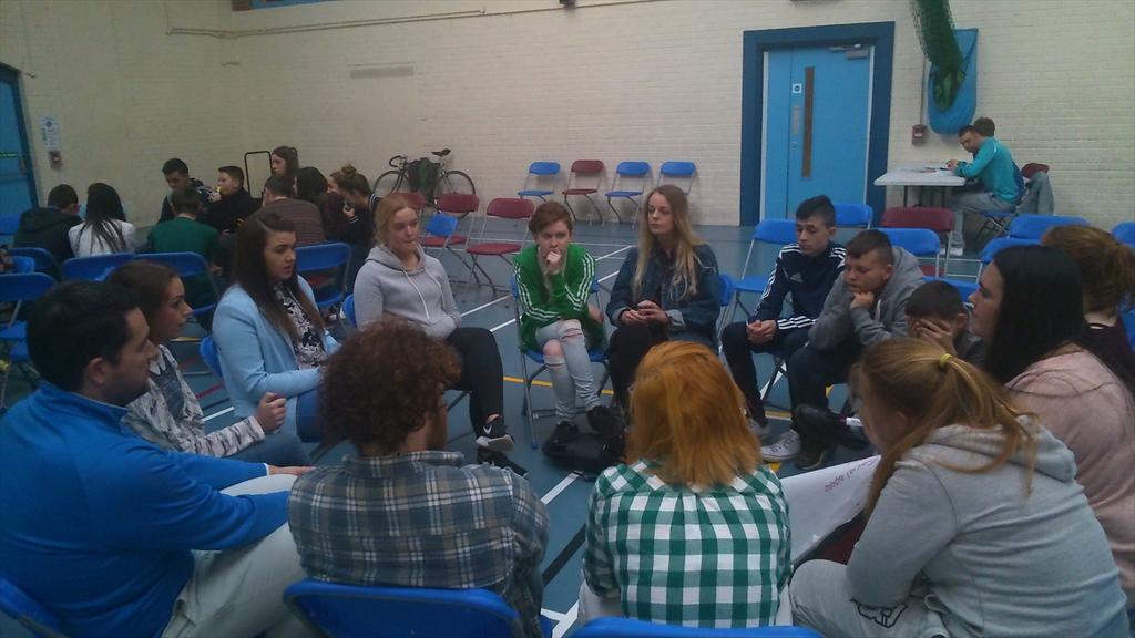 saveRservices's tweet photo. Connla facilitating discussion on health issues, whylocal business based on take aways, bookies, and off licenses? http://t.co/cqVL8qYXOL