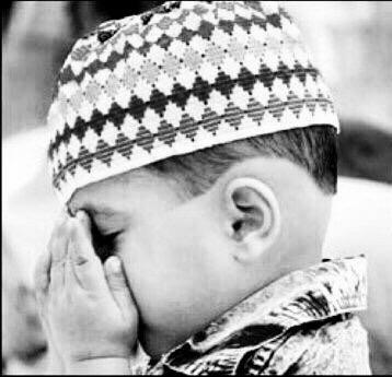 MohamadAlarefe's tweet photo. اللهم اكفنى بِـحٓـلالك عن حرامك

وأغننى بِـفضلك عن من سواك

. http://t.co/5P3GIJgQWa