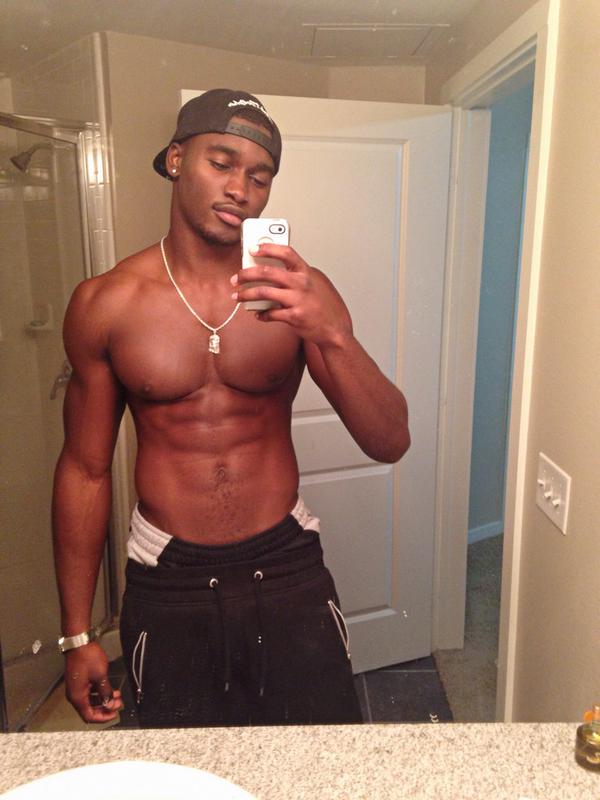1Foundbeau's tweet photo. African American @ThaddBoii_3 http://t.co/kTttY4rldp