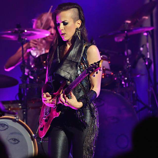 FrenchMakeupDC's tweet photo. @DonnaGrantis @magpietoronto @Prince3EG this outfit is EVERYTHANG!
#PrinceToronto #rockhardinafunkyplace
๐๐๐ฝ๐ http://t.co/uIdqP66izF
