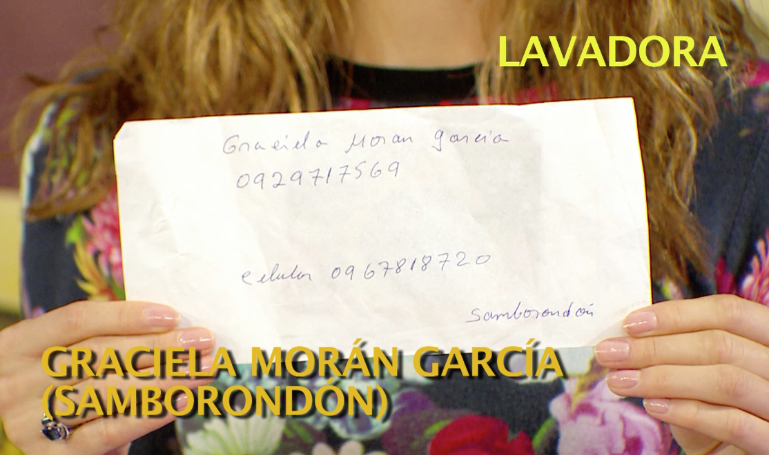 ELCAFE_EC's tweet photo. La ganadora de una Lavadora, Graciela Morán García (Samborondón). http://t.co/krOdiOp7Ks
