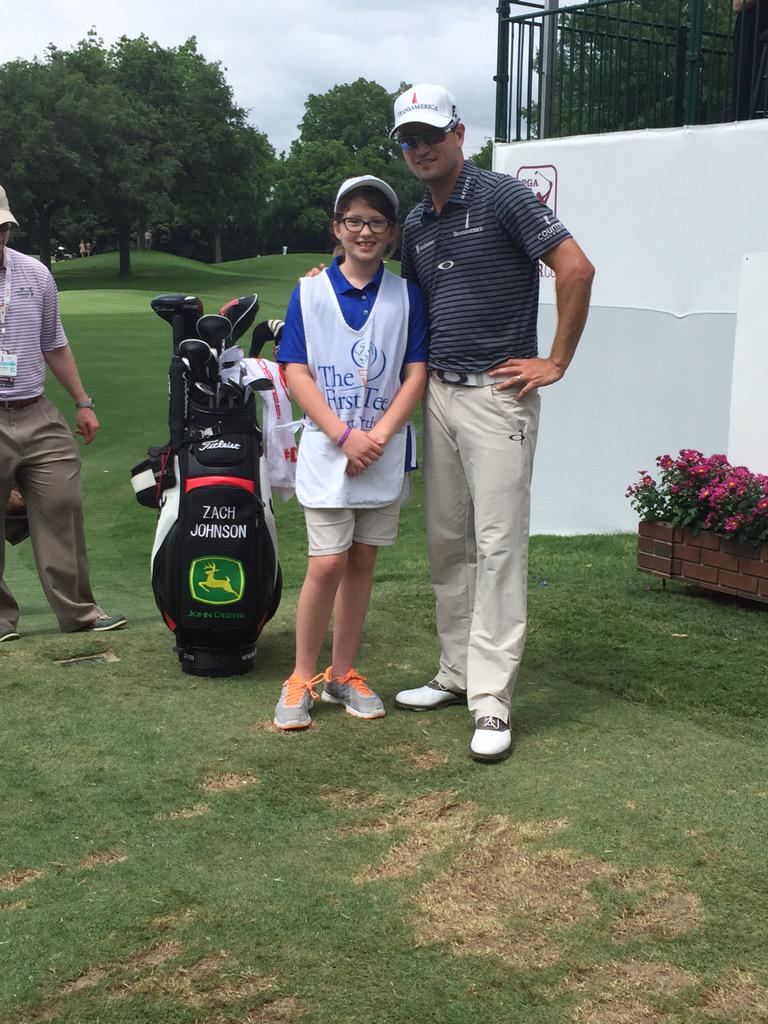 FirstTeeFW's tweet photo. Pretty awesome that @ZachJohnsonPGA let our caddy Julia finish out his putt today on 13! #TFTFW #CPIAC #CaddyDay http://t.co/B3QlF0a1fk