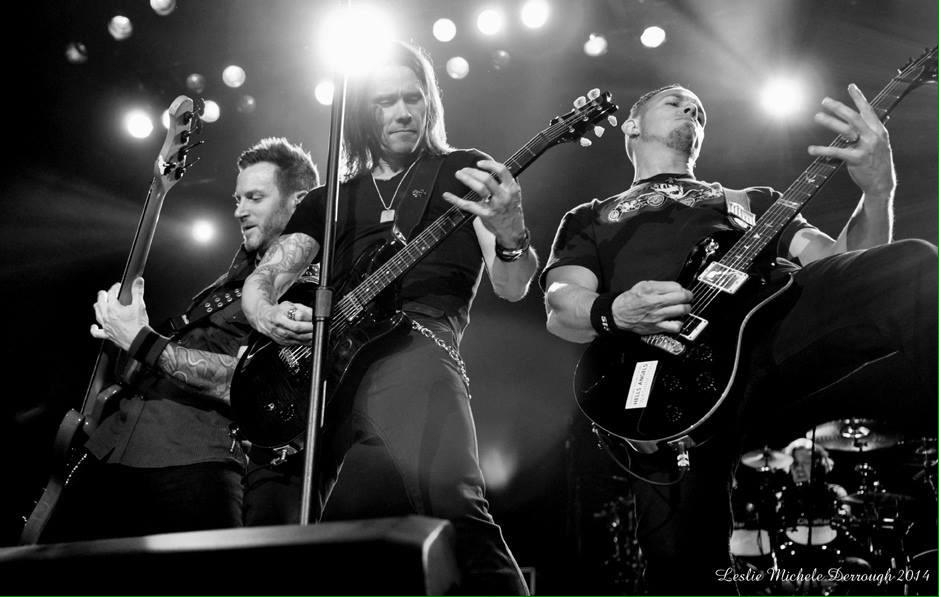 KennedyEffect's tweet photo. All Ends Well in 2016... #ABIV #ABFamily @alterbridge http://t.co/IvsGmbSH1p
