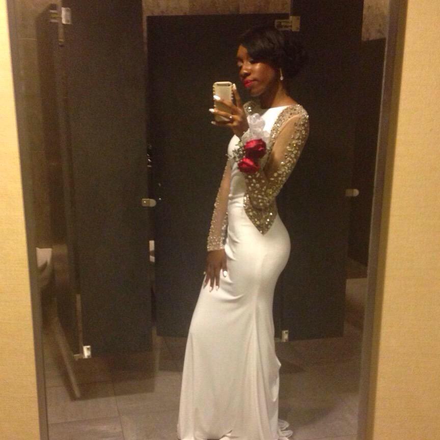 MidwestProm2k15's tweet photo. @niasimmy 😍 #prom2k15 #prom #prompics2k15 #prompic #promposal2015 http://t.co/XbjKolkt8j