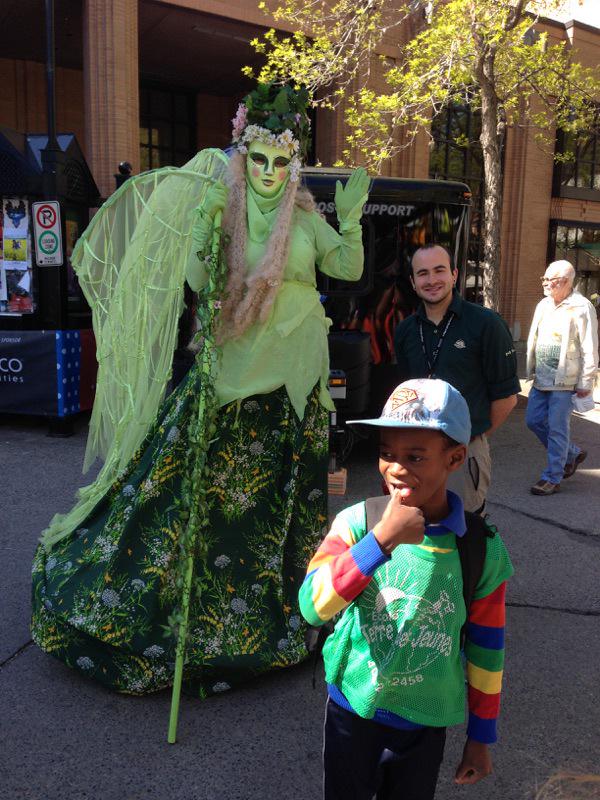 TDJ_FS's tweet photo. Belle journée au Festival des enfants de Calgary pour plusieurs de nos élèves (1e et 3e années) http://t.co/AKKwjLXqIM