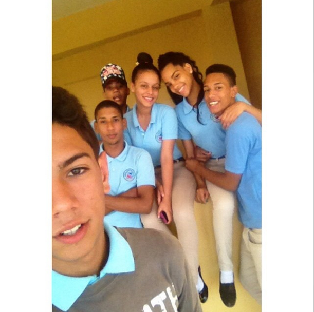 Mellox13's tweet photo. - El Verdadero Corillo. 😂 😘 💪 🏻♥️ http://t.co/tt0gQC25wU