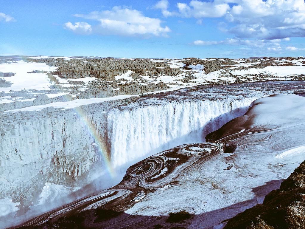 Ronstoop's tweet photo. Raging reporters in stunning Iceland part 1 @BrutusTwit @Icelandair http://t.co/tHXcqxQLM0