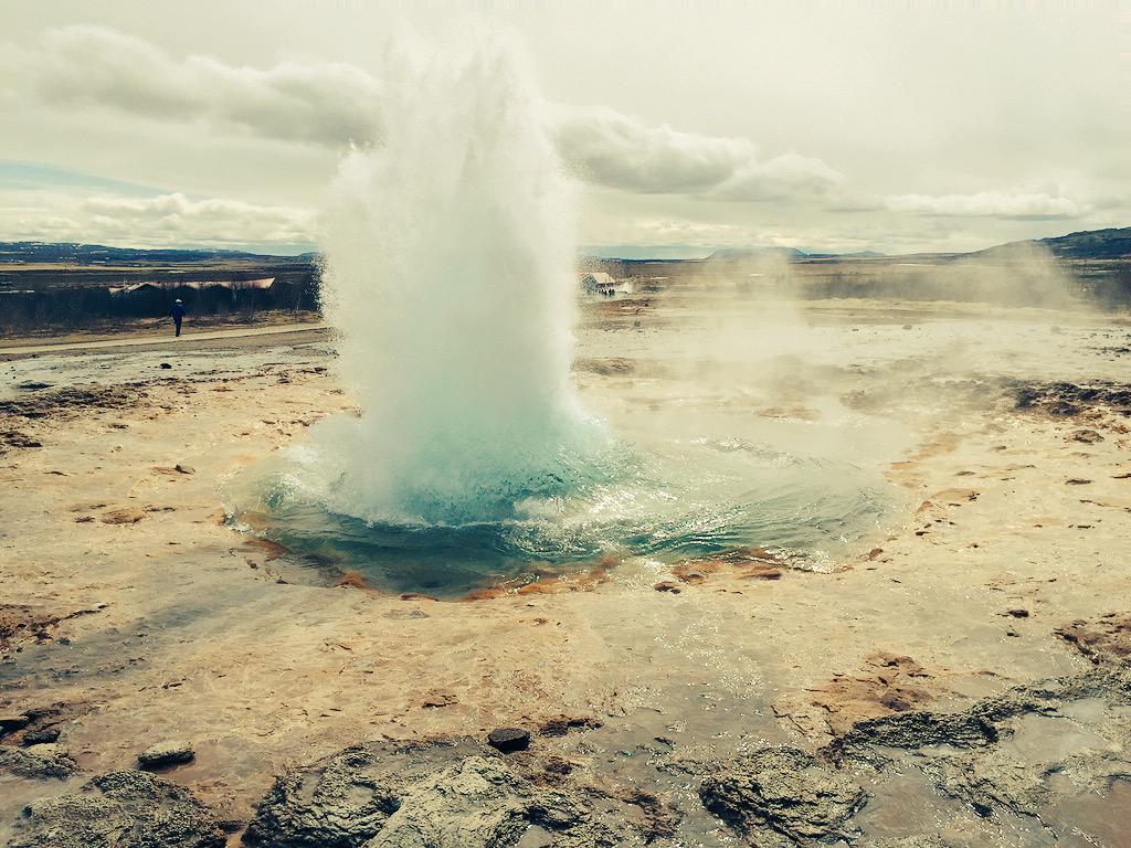 Ronstoop's tweet photo. Raging reporters in Iceland part 2 @BrutusTwit @Icelandair http://t.co/EpKH93W1hO