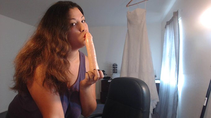 taking pics for my ManyVids store and realized I forgot to take my dress down. Time to start cropping<a href="/tag/mvsales"class="tags"><span>#mvsales</span></a>