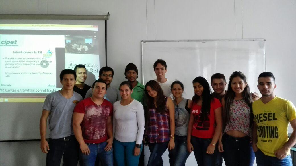 AcipetUnalmed's tweet photo. @AcipetUnalmed @mortegaleal clase #RSIacipet http://t.co/MQQNWQoyv9