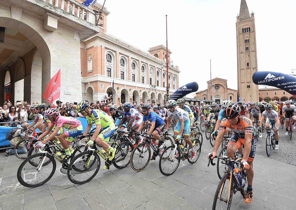 Richig88's tweet photo. #Giro2015 grazie a @mflamigni  e @SAllocchio per la bellissima giornata che mi avete fatto passare!! http://t.co/8xCJFyFSYl