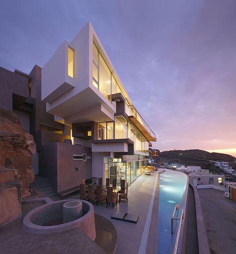 OneKindesign's tweet photo. Veronica Beach House in Peru displays striking modern design http://t.co/CmecQ4lM6B http://t.co/TS5bEeCs8X