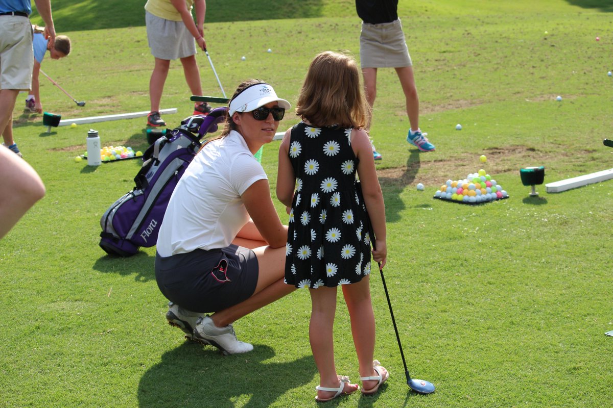 EpsonTour's tweet photo. One of the best things about the @SymetraClassic is how involved they are in growing the game w/ Daddy Daughter http://t.co/TY9JKHqmh5