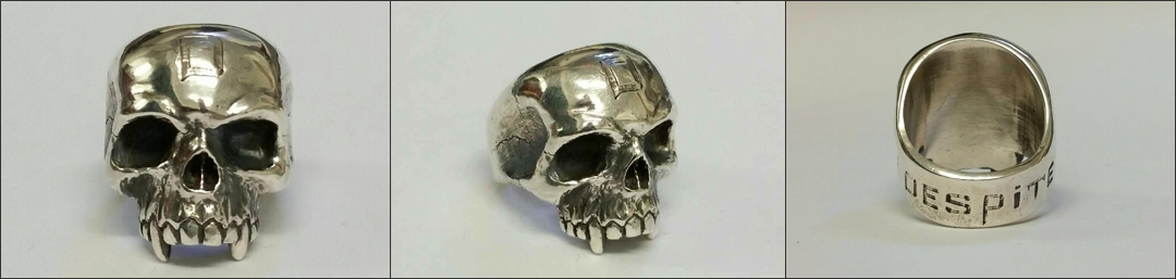 My custom hand made Despite skull ring by <a href="/SilverTongueLDN/">Silver Tongue</a> is now finished! Can't wait to wear it! What do u think?