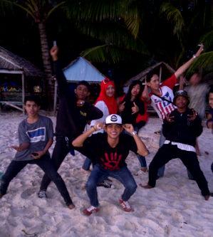 Nirwana Beach <a href="/cahudance/">nafsahu</a> <a href="/youEmcee_/">EMCEE a.k.a YUDHI</a> <a href="/Stopless_baubau/">Buton Stop Crew</a> @StoplessMadura_ <a href="/StopdanceFanss/">STOPLESS MANIA</a> <a href="/SDC_Bandung/">StopLess (StopDance)</a>