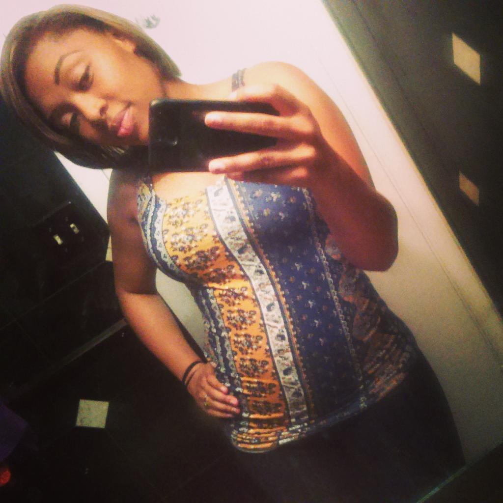 92symone tweet picture