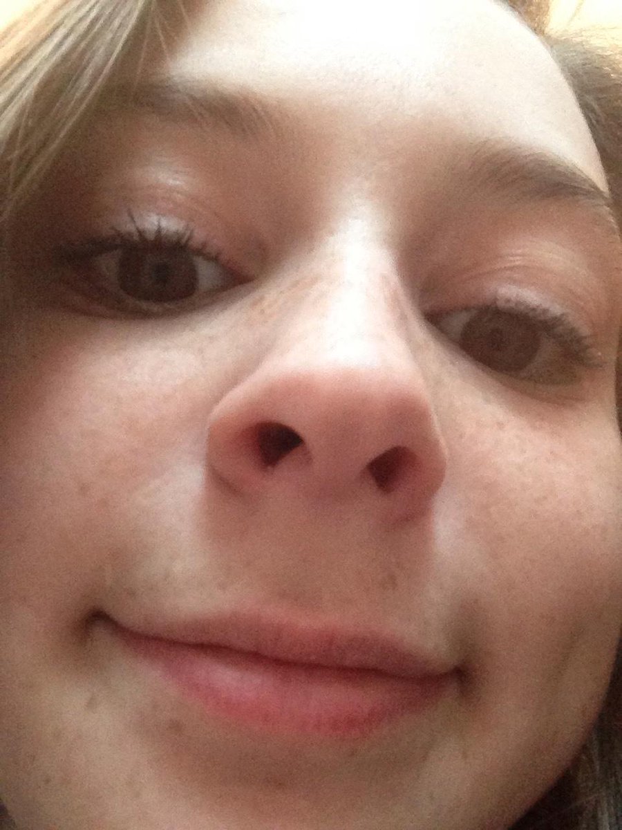 happy birthday <a href="/_mariel_a/">Mariel</a>!! I kinda miss the lost-obsessed freak who used to make her dogs jump over broomsticks