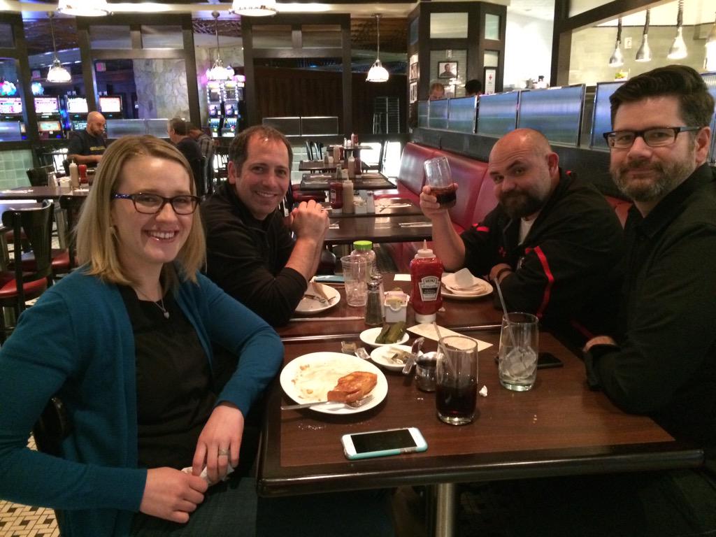 Paco_Belle's tweet photo. Awesome dinner with @alanlepo, @hehurst & @davidlesue at @carnegiedeli #2015leap http://t.co/etq9ks4a47