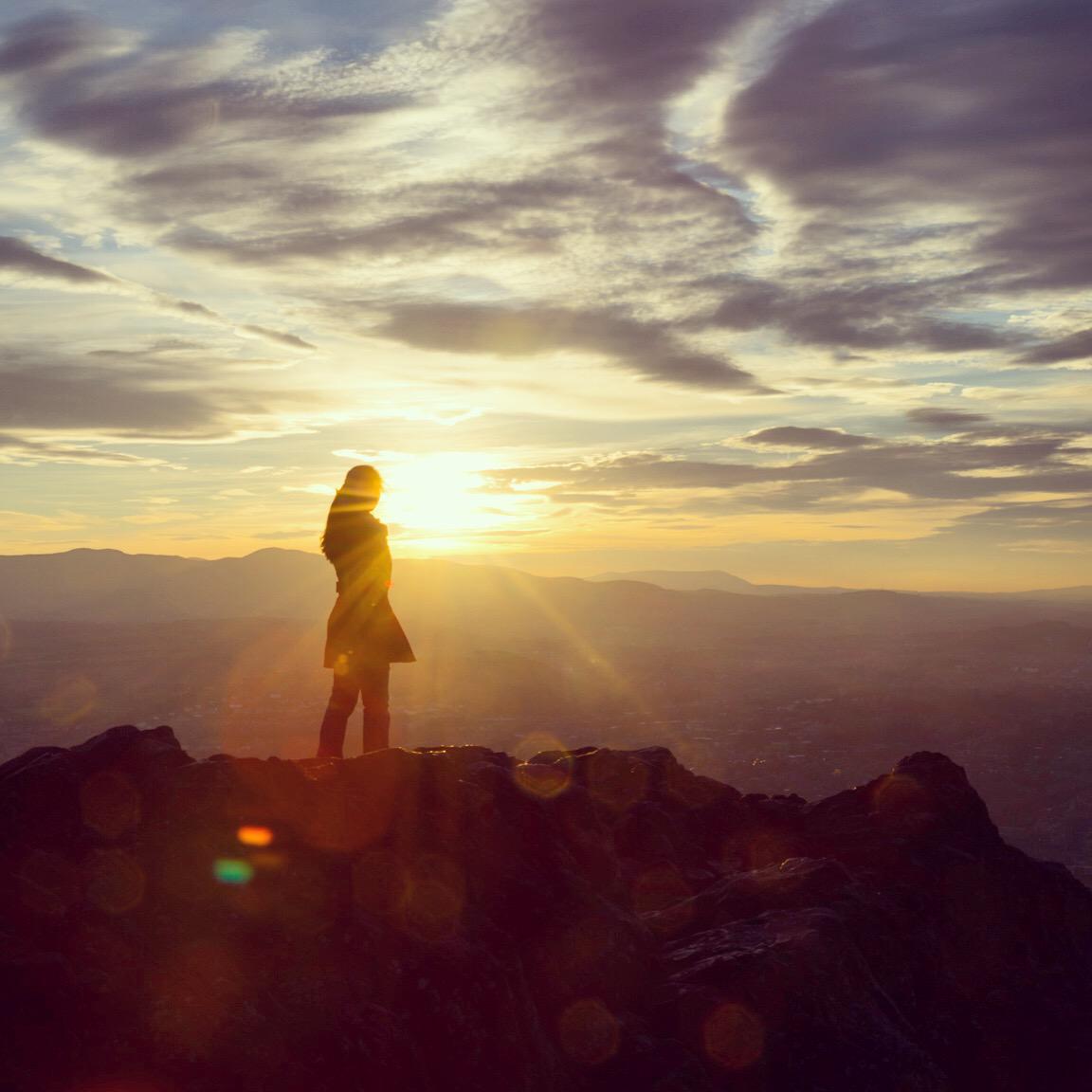 ExpatEdna's tweet photo. "You don't have to choose travel over a career. You can have both." http://t.co/8rVafOnXim #ngtradar #tmag5 #ttot http://t.co/ZlwOhYBS68