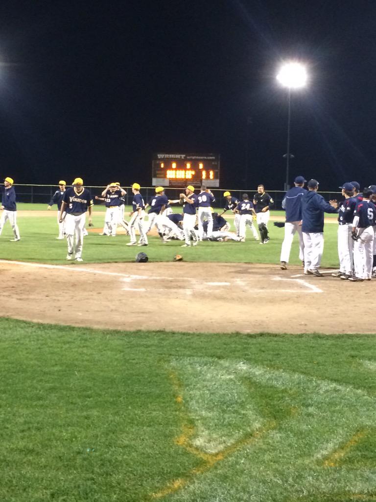 PghCCBaseball's tweet photo. On to Victory! http://t.co/vlvQbCELR4