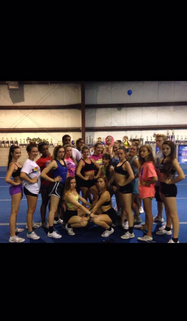 _adreanaaaa_'s tweet photo. fierce 5 15-16 #smallcoed 💙👑 http://t.co/DfkBgVUJte