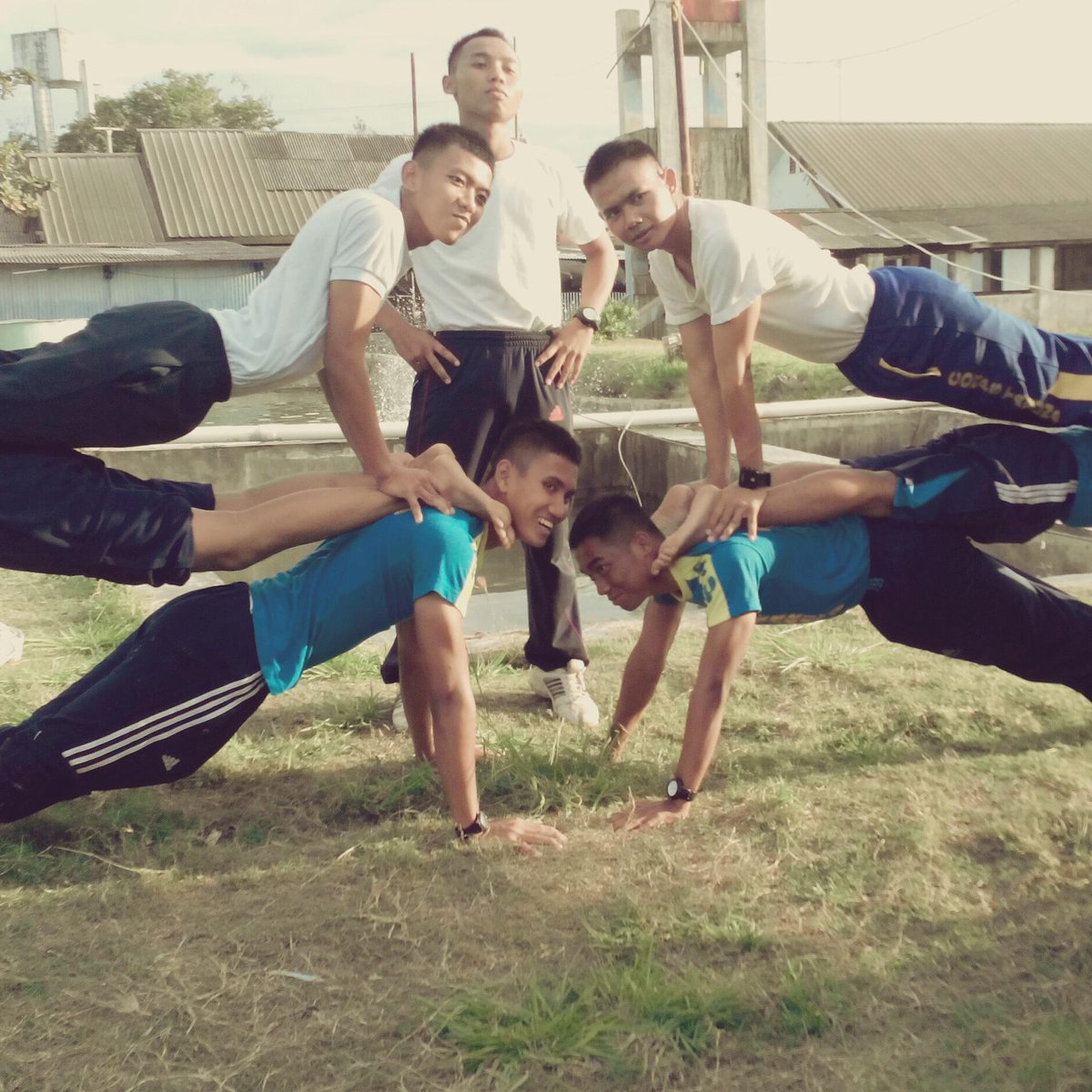 Olahraga sore di tambak @stp_jakarta #kampuspantaiserang sama #tps50